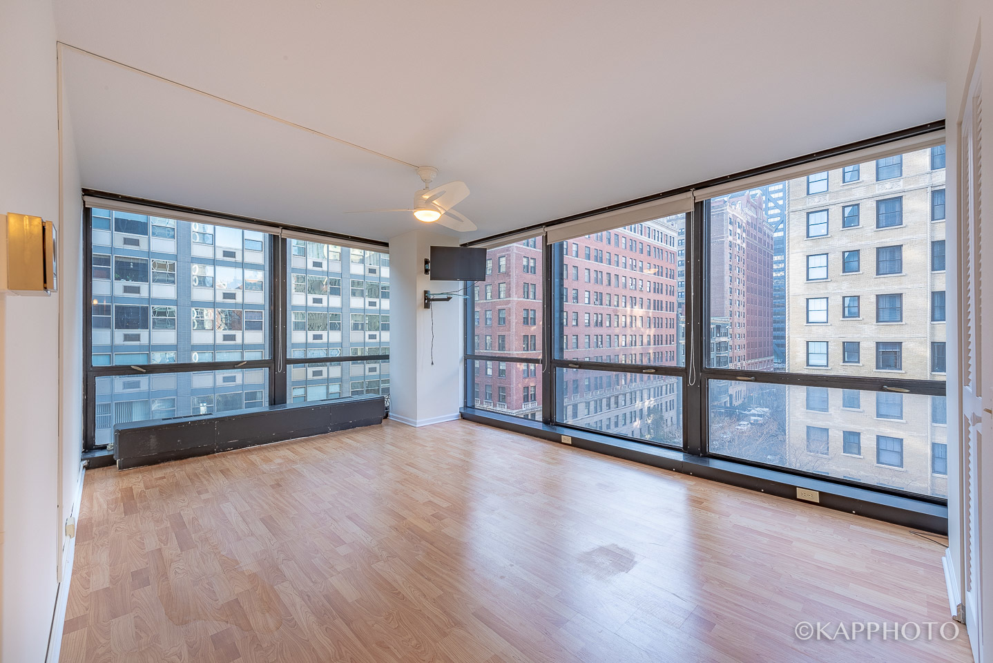 900 N Lake Shore Drive Unit: 702