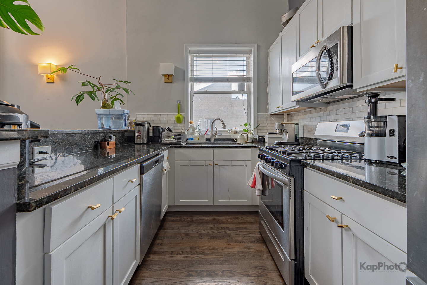 1942 W Armitage Avenue Unit: 3