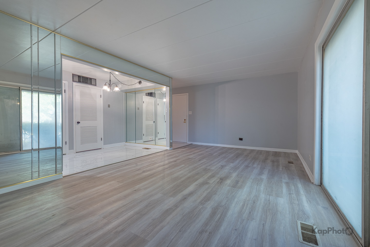 669 Chappel Avenue Unit: 1A