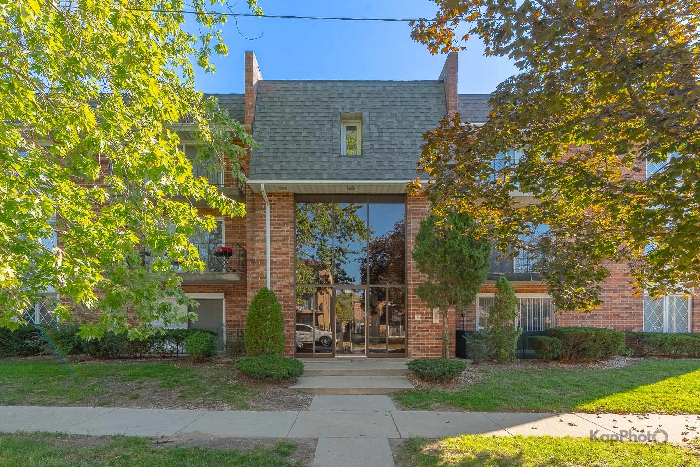 669 Chappel Avenue Unit: 1A