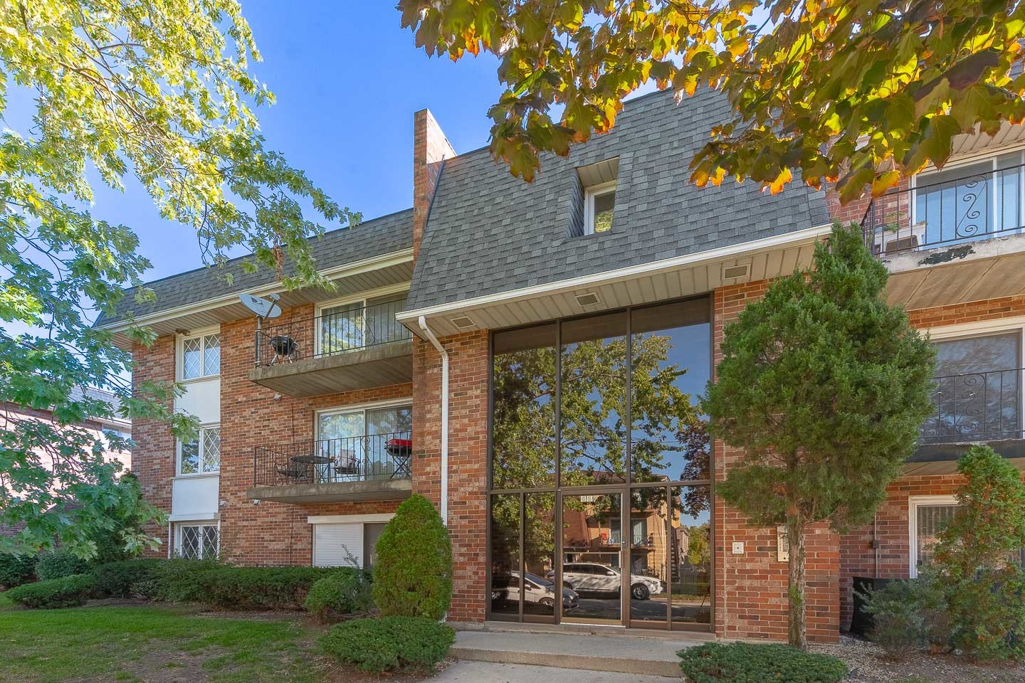 669 Chappel Avenue Unit: 1A