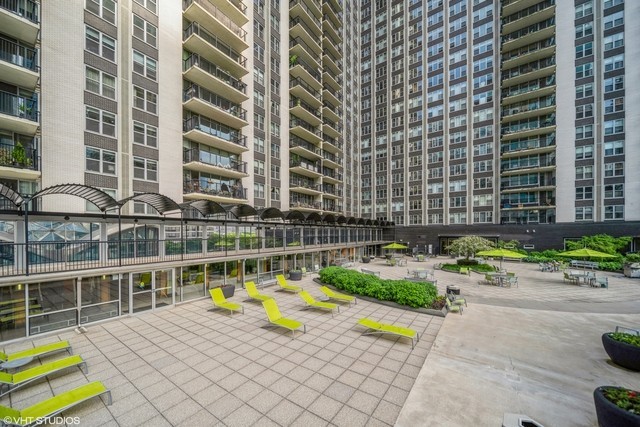400 E RANDOLPH Street Unit: 2622