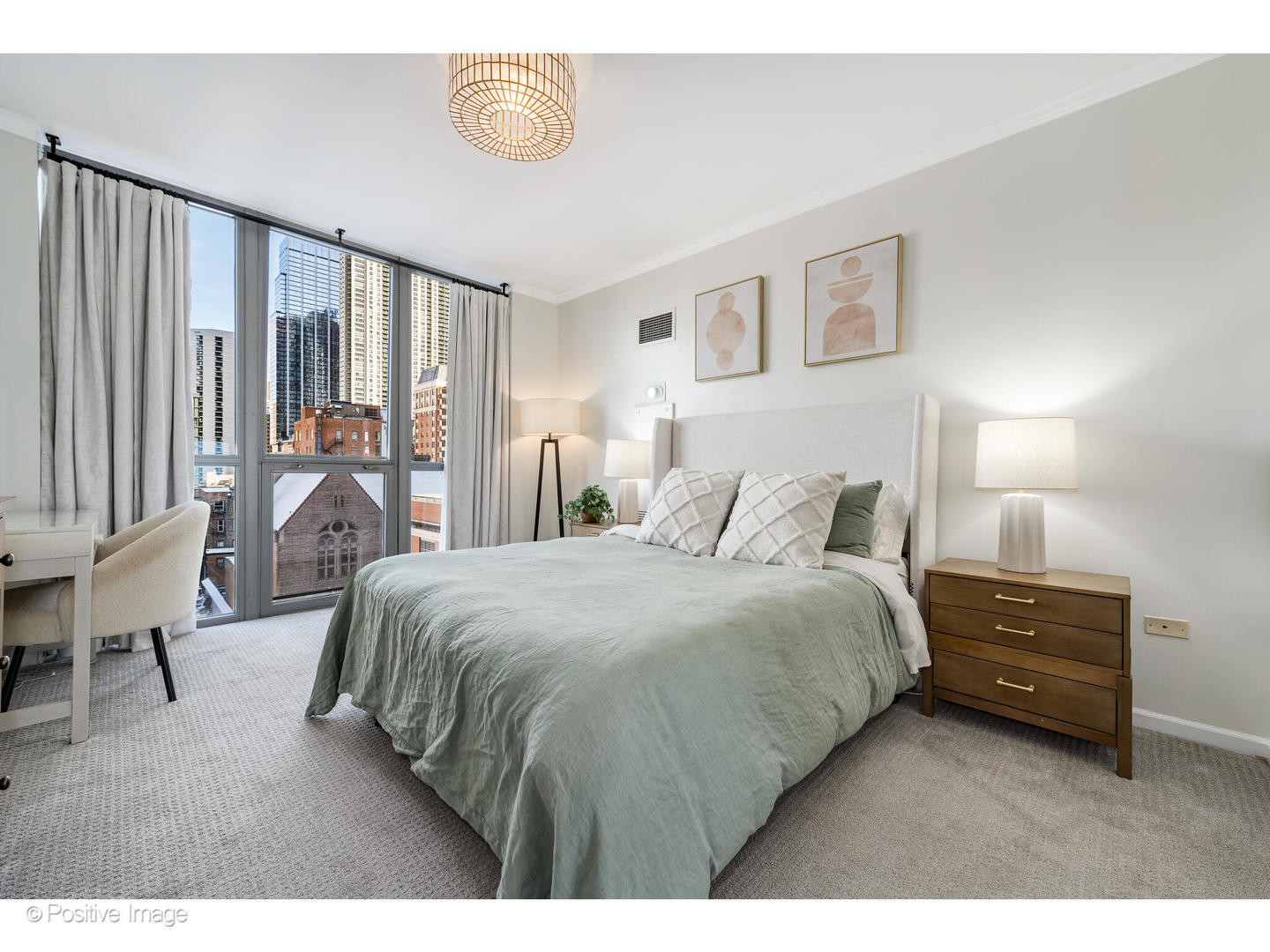 600 N Dearborn Street Unit: 701