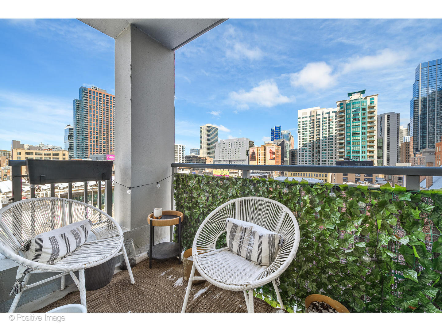 600 N Dearborn Street Unit: 701