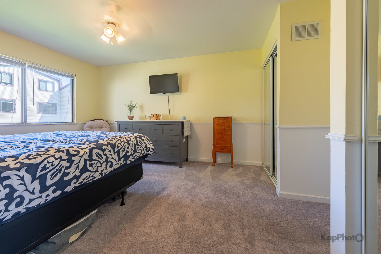 29W400 Thornwood Lane