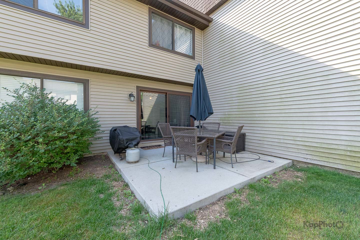 29W400 Thornwood Lane