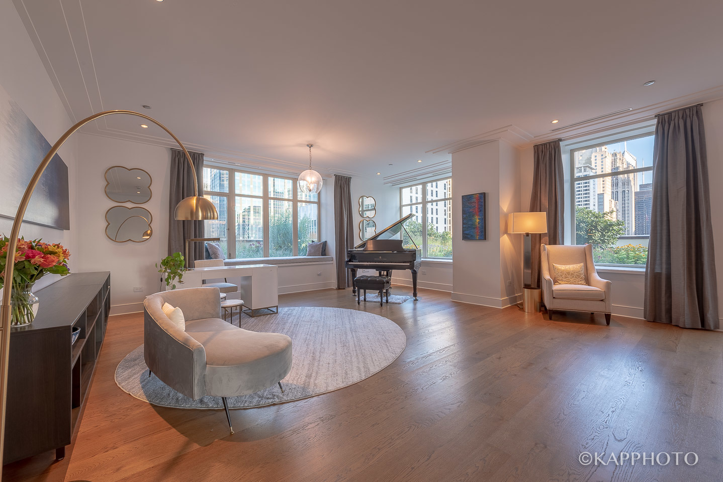 118 E Erie Street Unit: 15AA