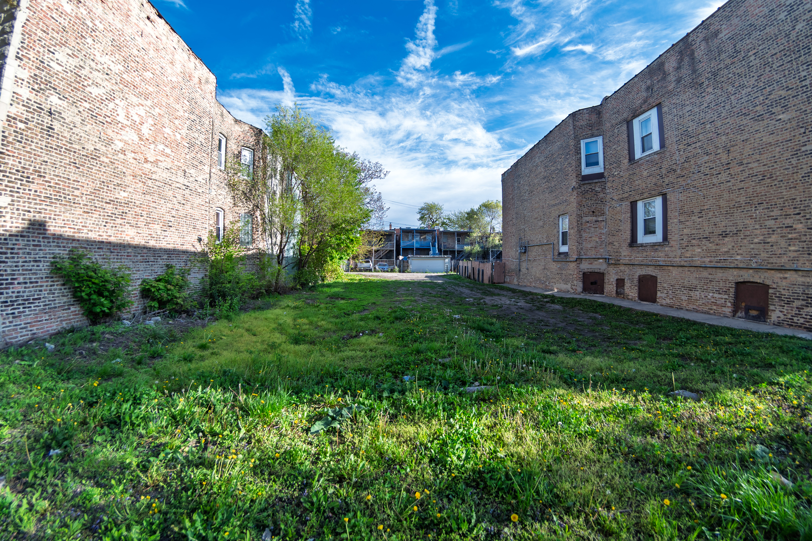 3135 W Flournoy Street