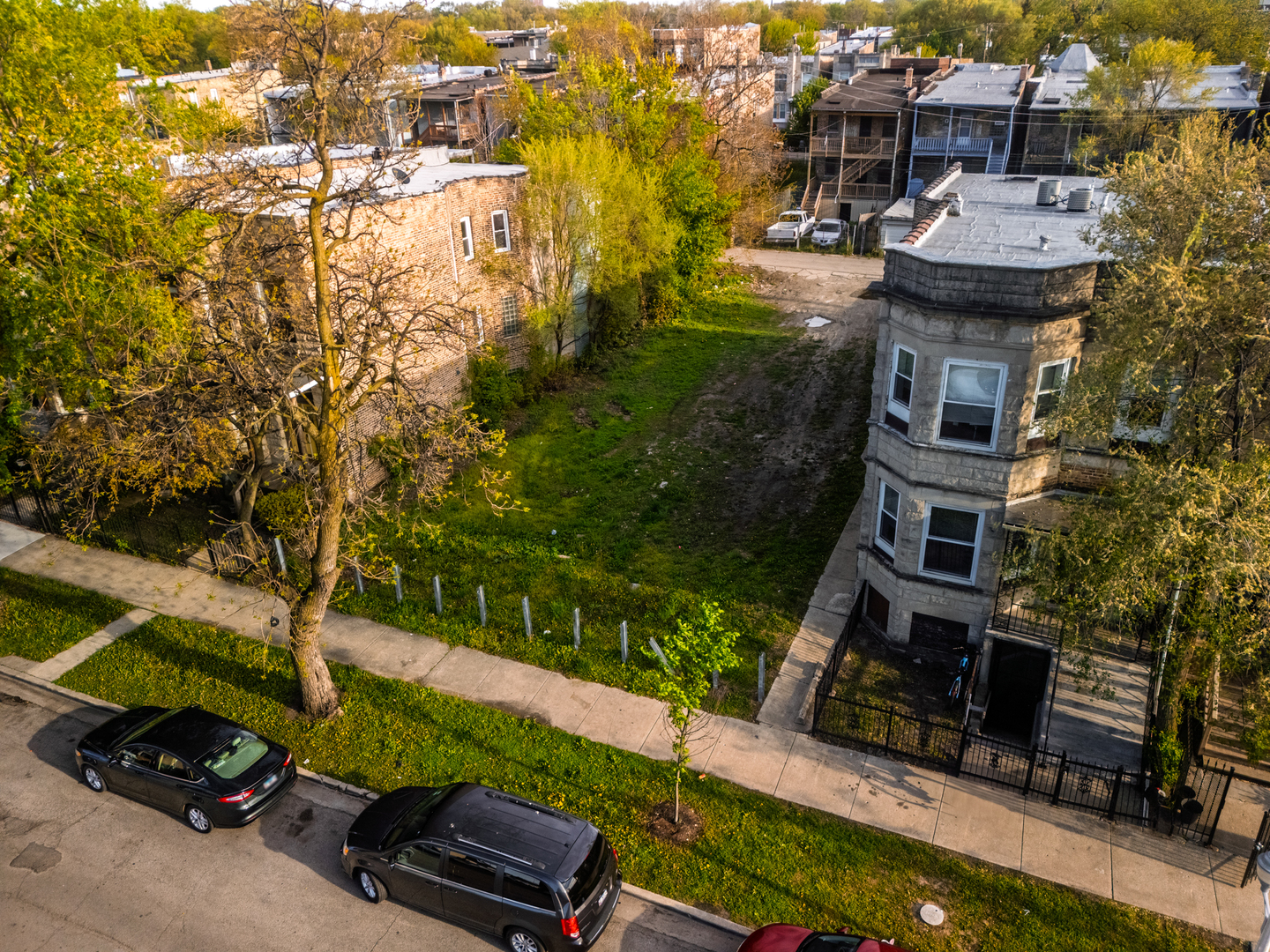 3135 W Flournoy Street