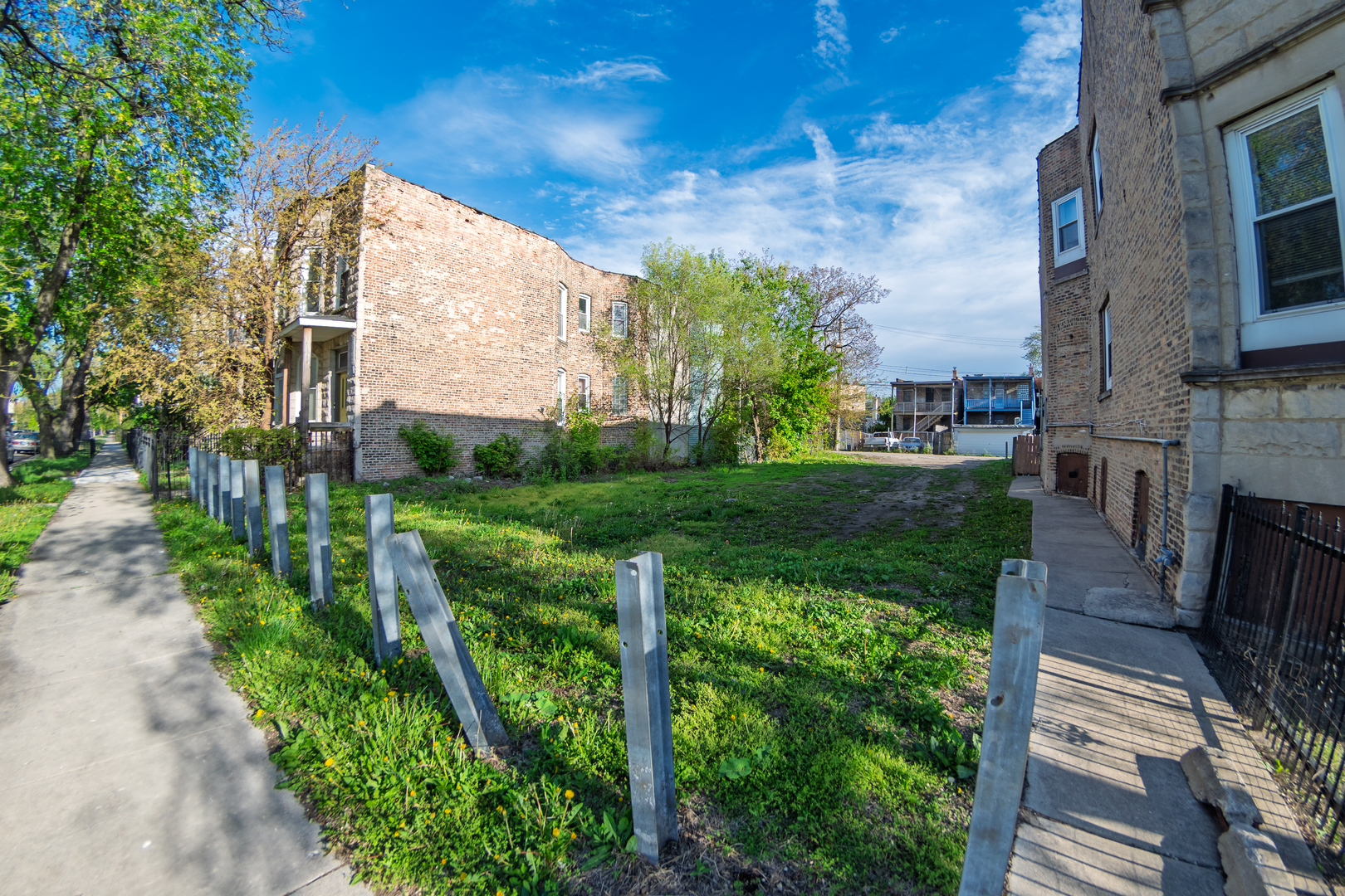 3135 W Flournoy Street