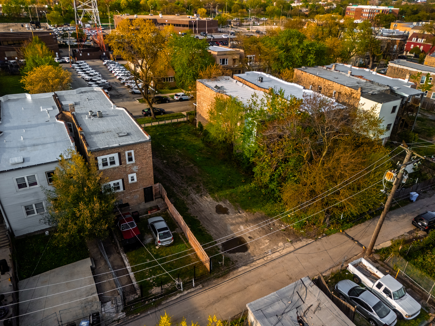 3135 W Flournoy Street