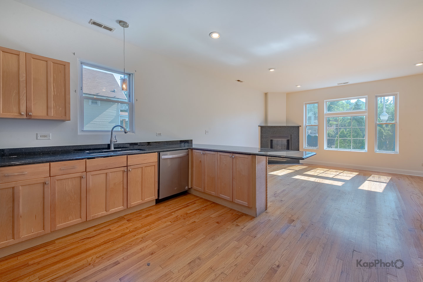 2318 S Central Park Avenue Unit: 101