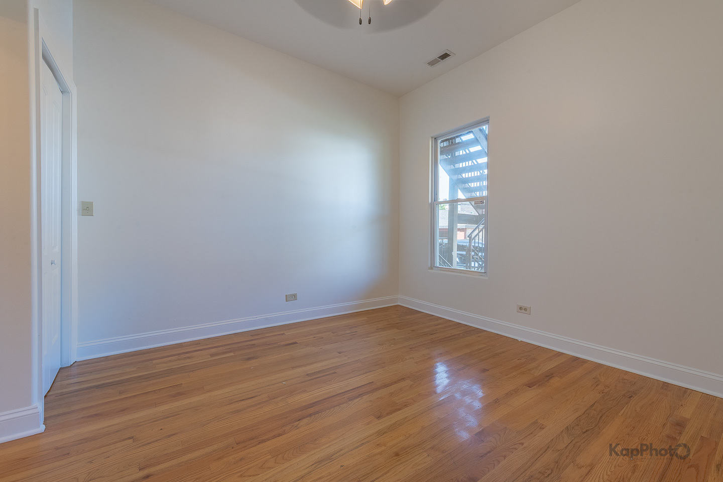 2318 S Central Park Avenue Unit: 101