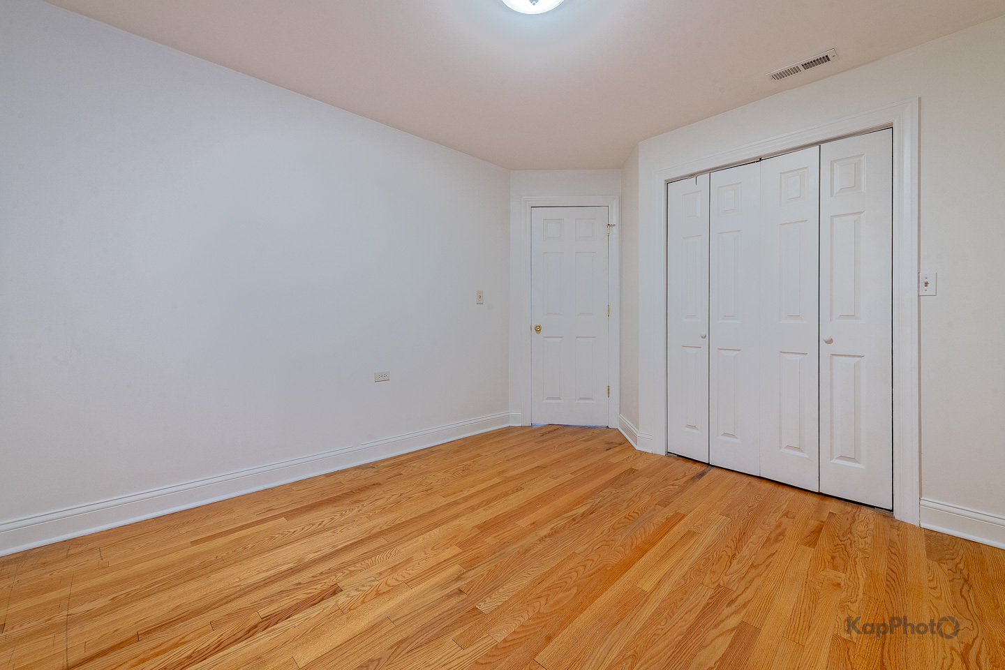 2318 S Central Park Avenue Unit: 101