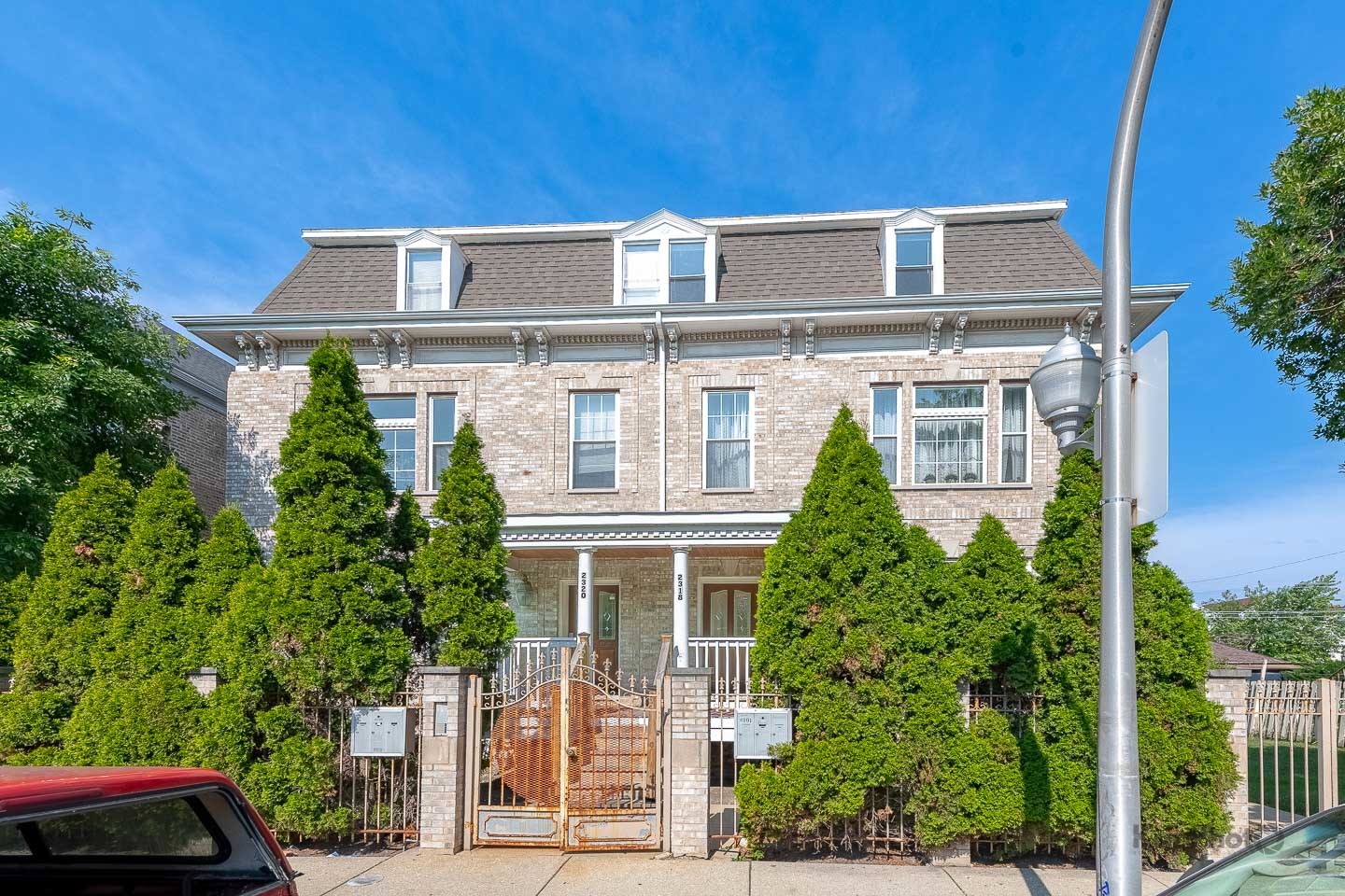 2318 S Central Park Avenue Unit: 101