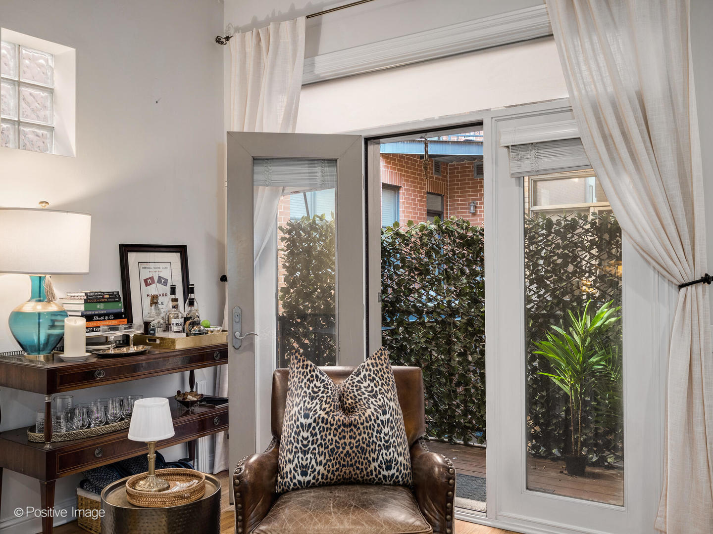 1347 W Washington Boulevard Unit: 3C