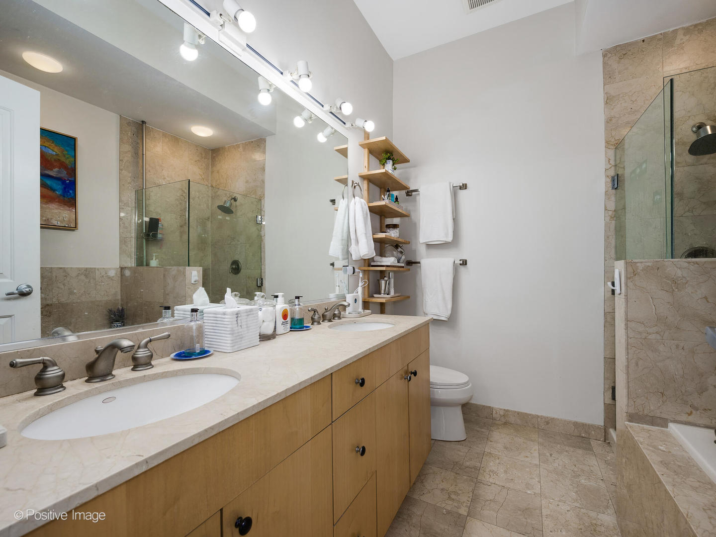 1347 W Washington Boulevard Unit: 3C