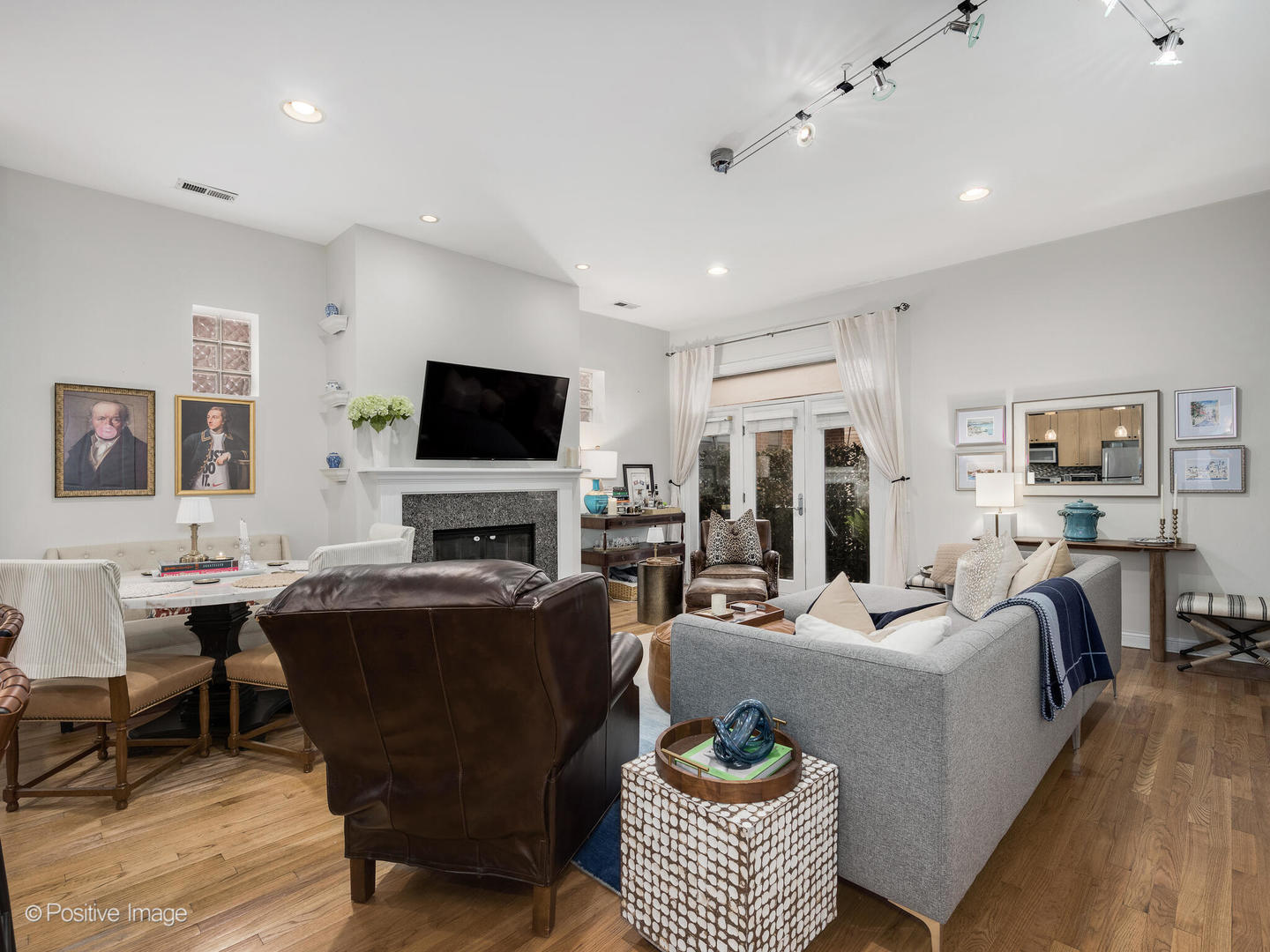 1347 W Washington Boulevard Unit: 3C