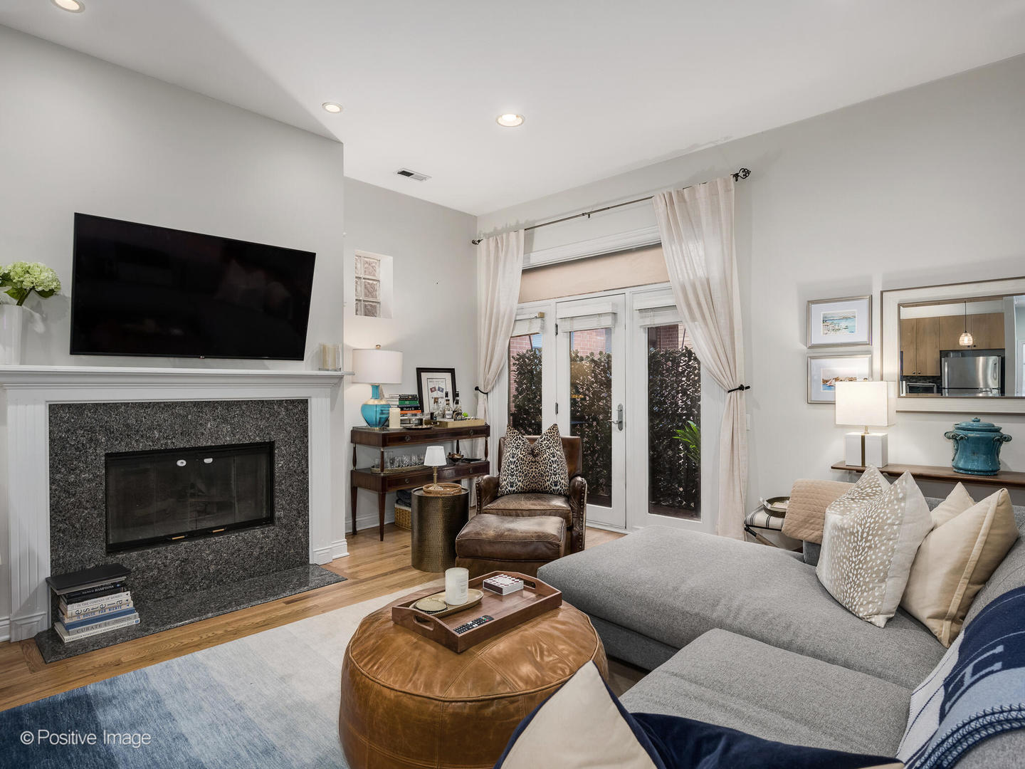 1347 W Washington Boulevard Unit: 3C