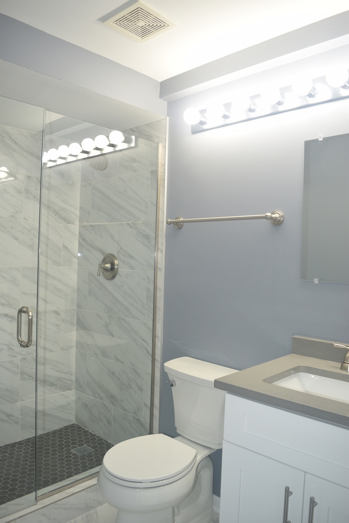 1801 S Michigan Avenue Unit: 102