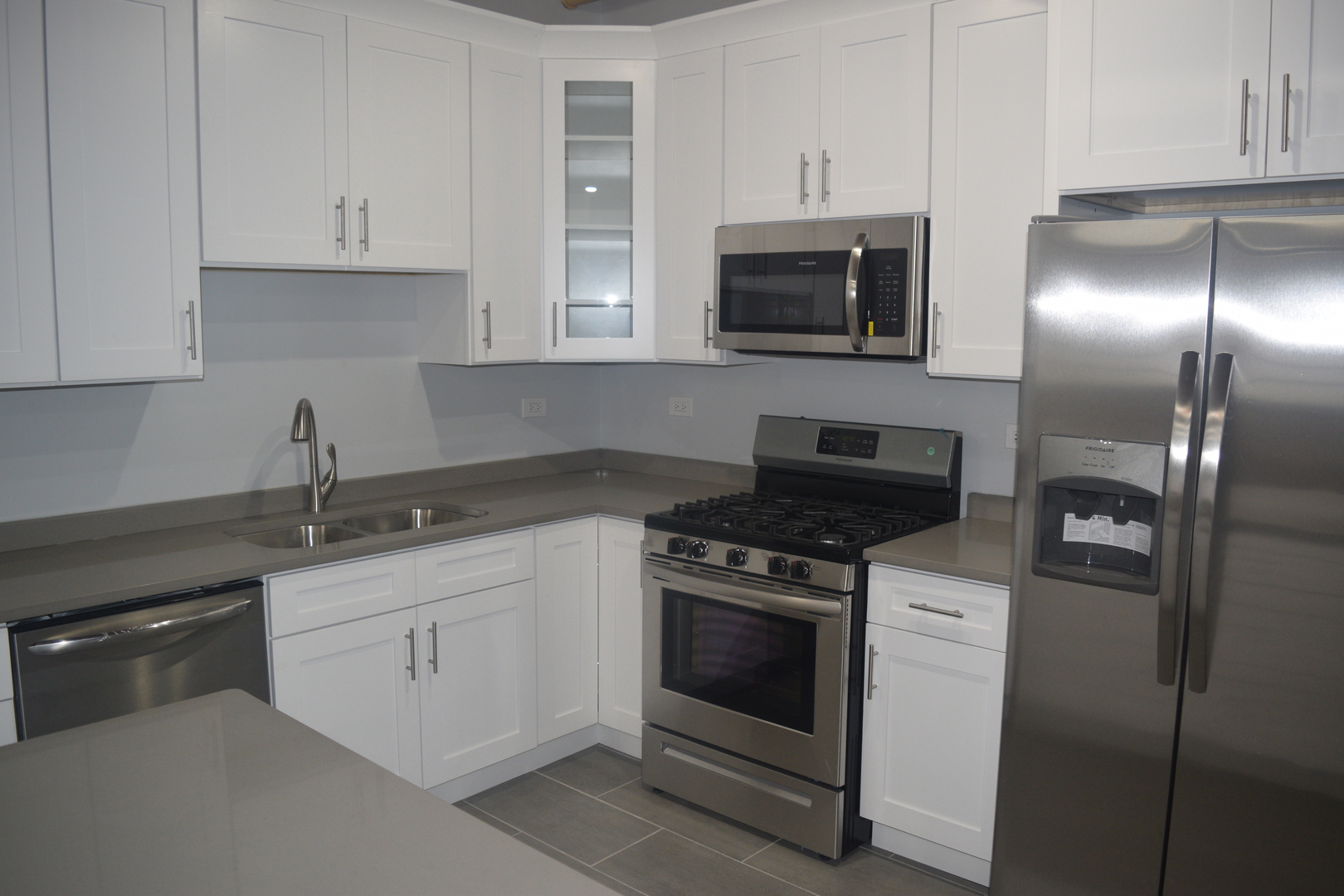 1801 S Michigan Avenue Unit: 102