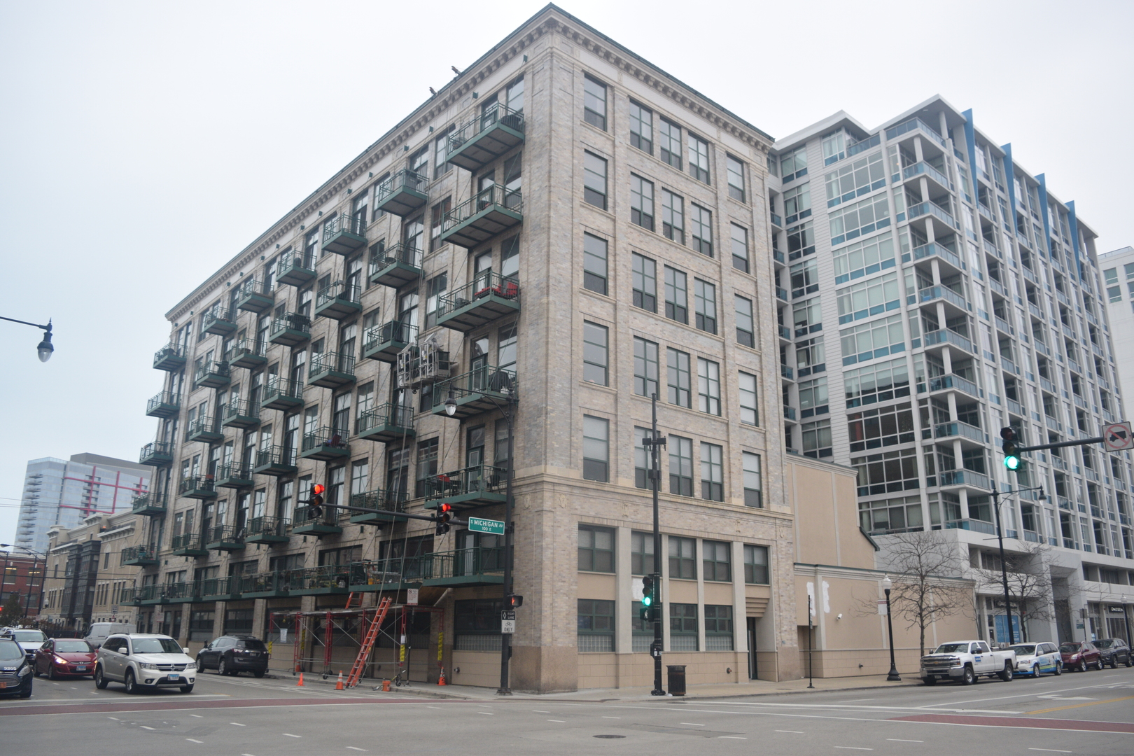 1801 S Michigan Avenue Unit: 102
