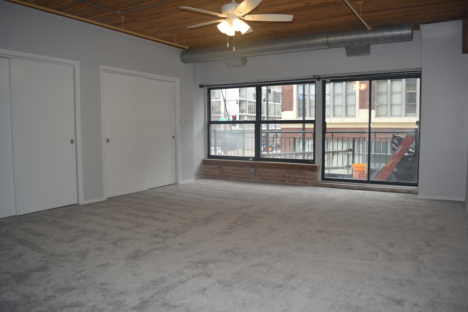 1801 S Michigan Avenue Unit: 102