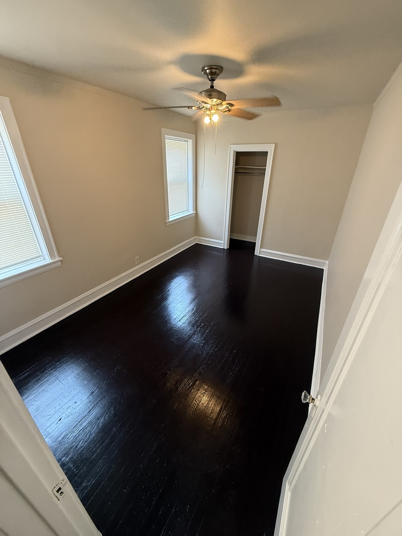 5709 N Spaulding Avenue