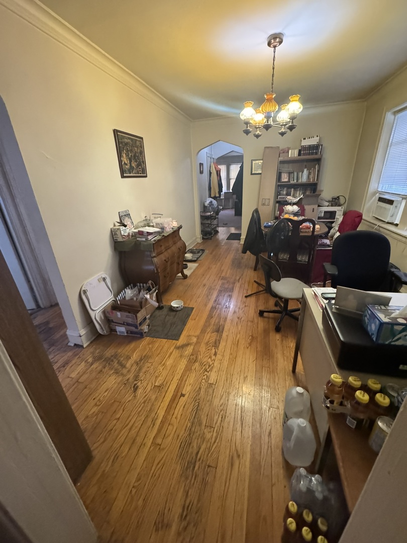 5709 N Spaulding Avenue