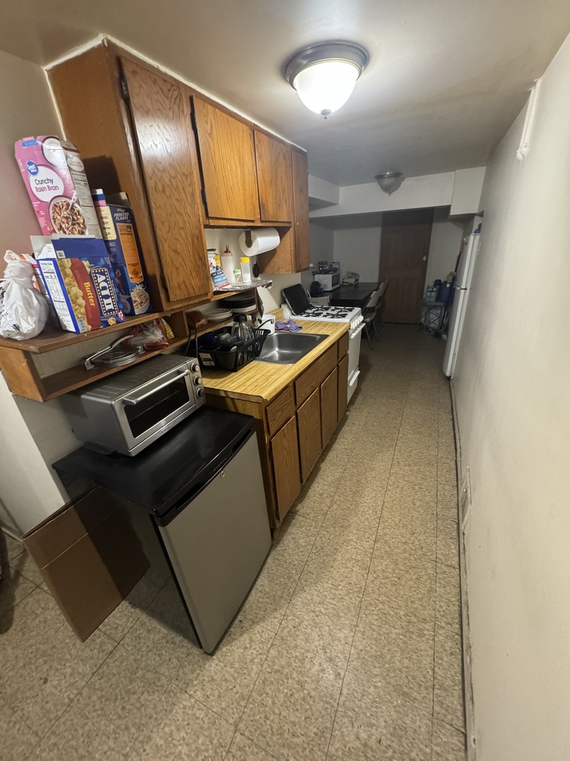 5709 N Spaulding Avenue