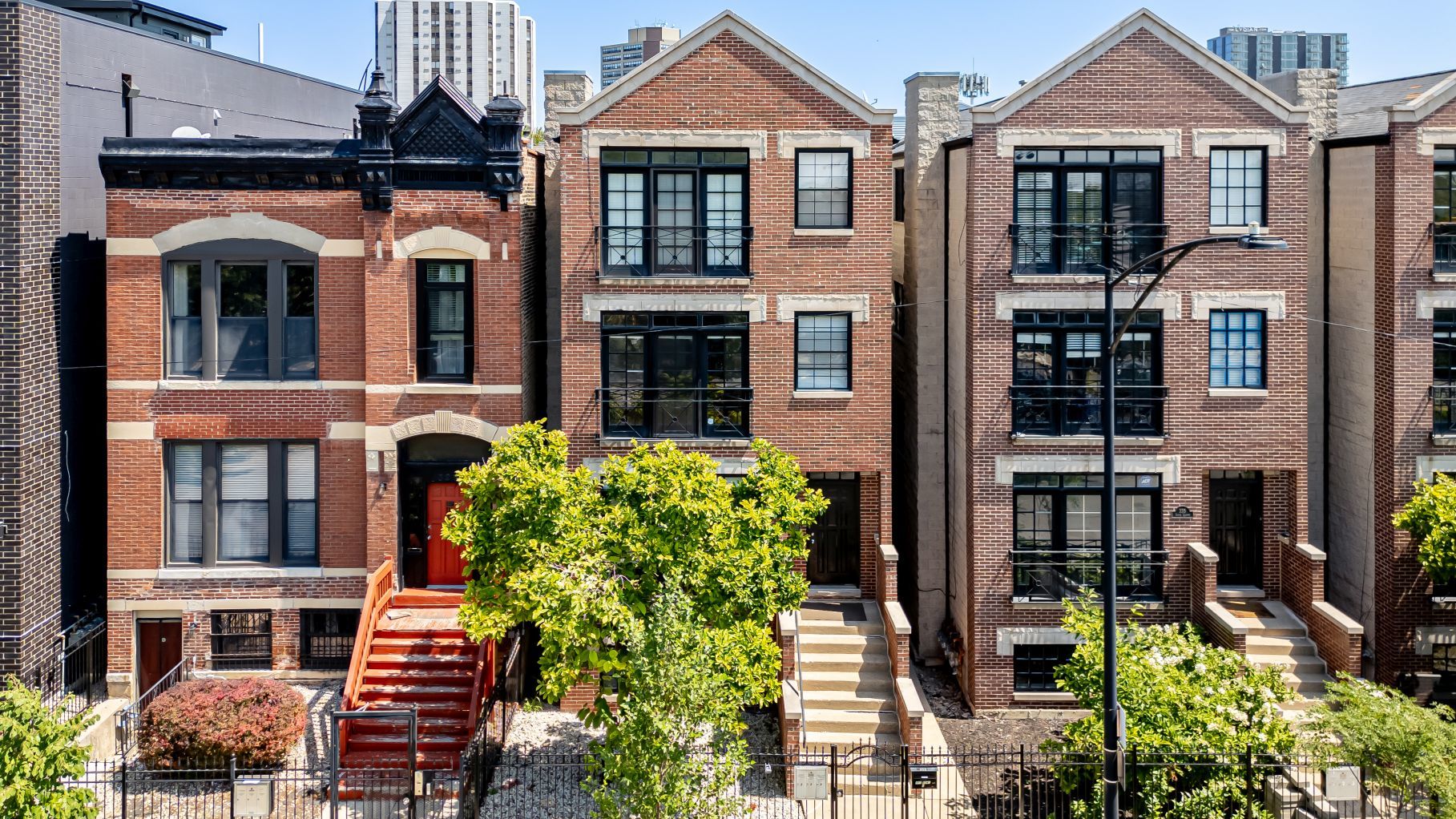 333 S Leavitt Street Unit: 2