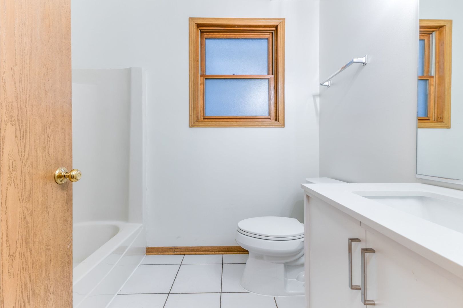 333 S Leavitt Street Unit: 2