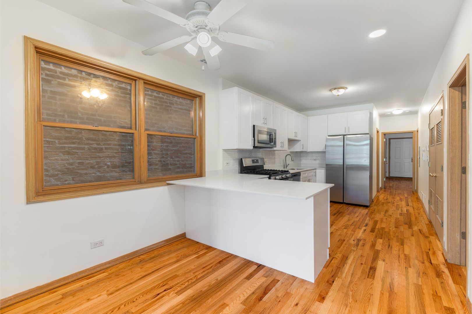 333 S Leavitt Street Unit: 2