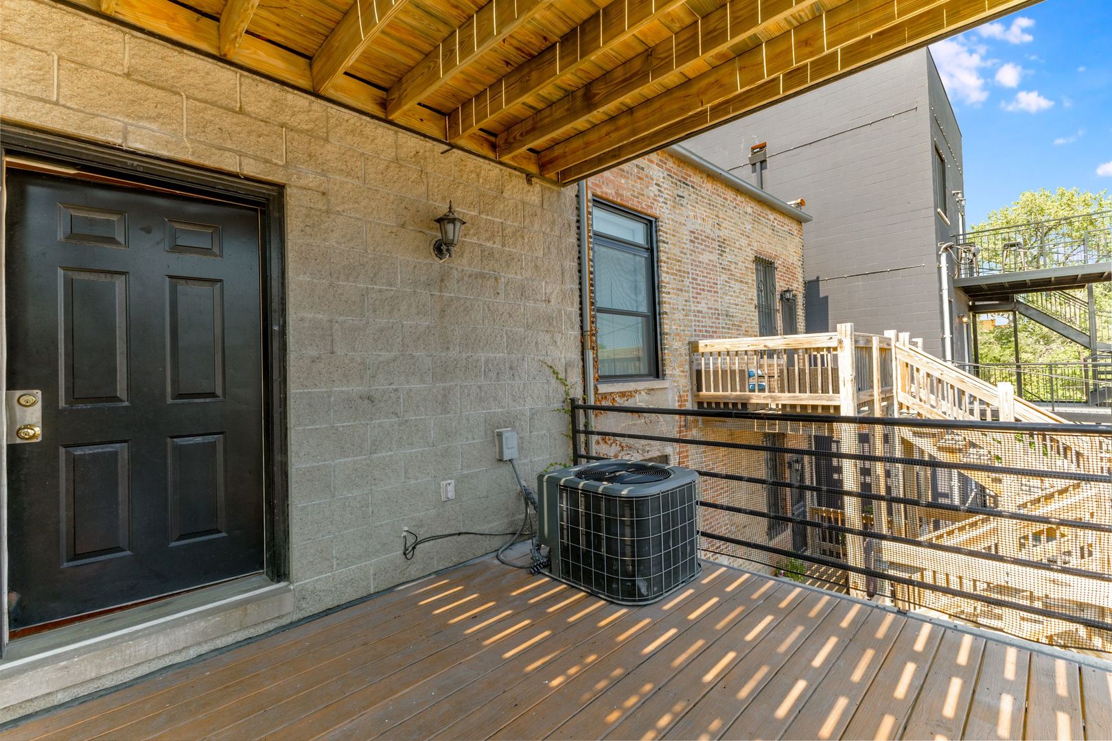 333 S Leavitt Street Unit: 2