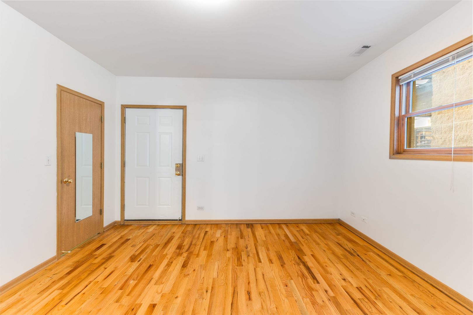 333 S Leavitt Street Unit: 2