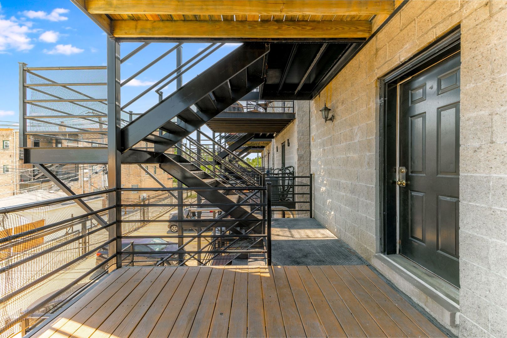 333 S Leavitt Street Unit: 2