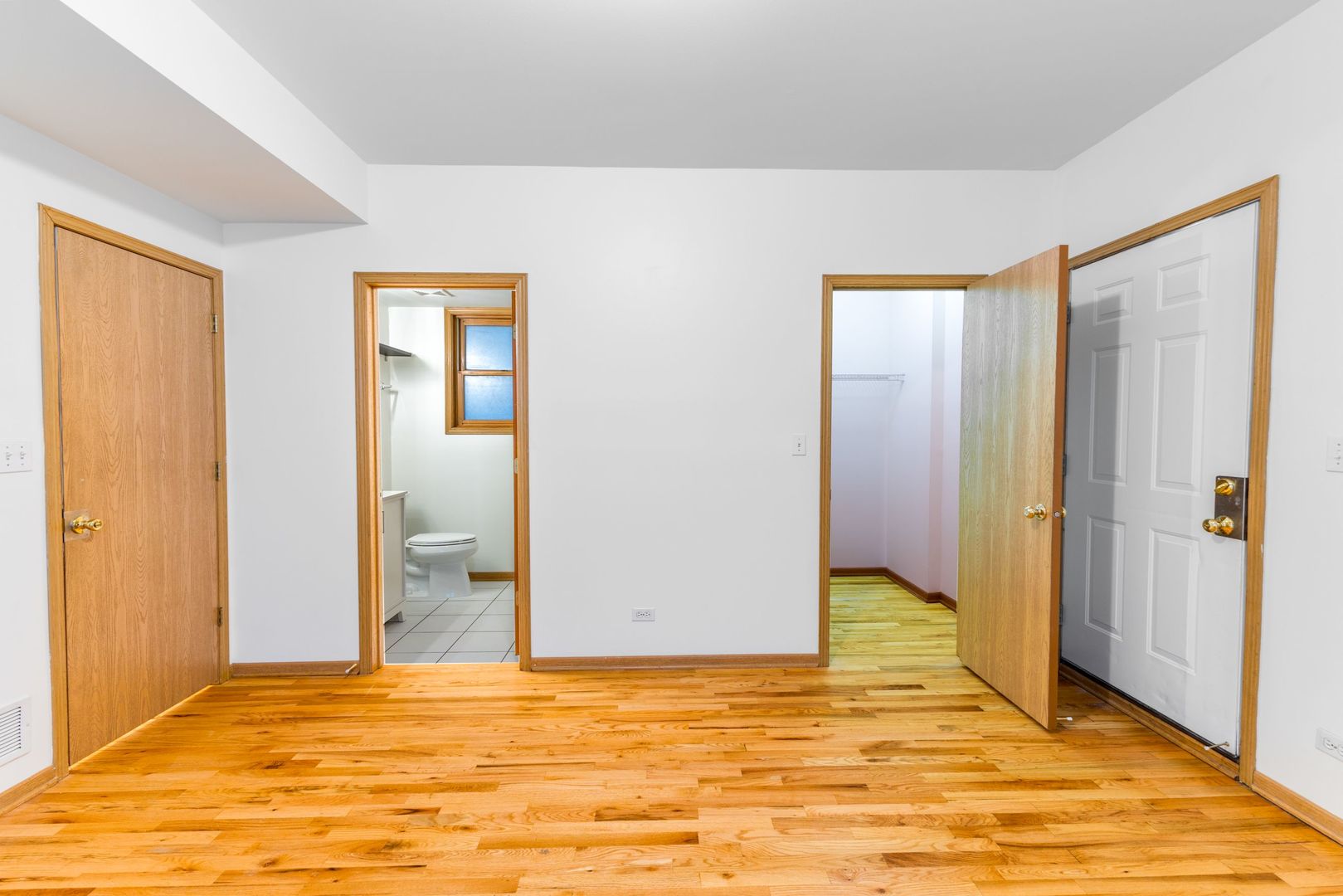 333 S Leavitt Street Unit: 2