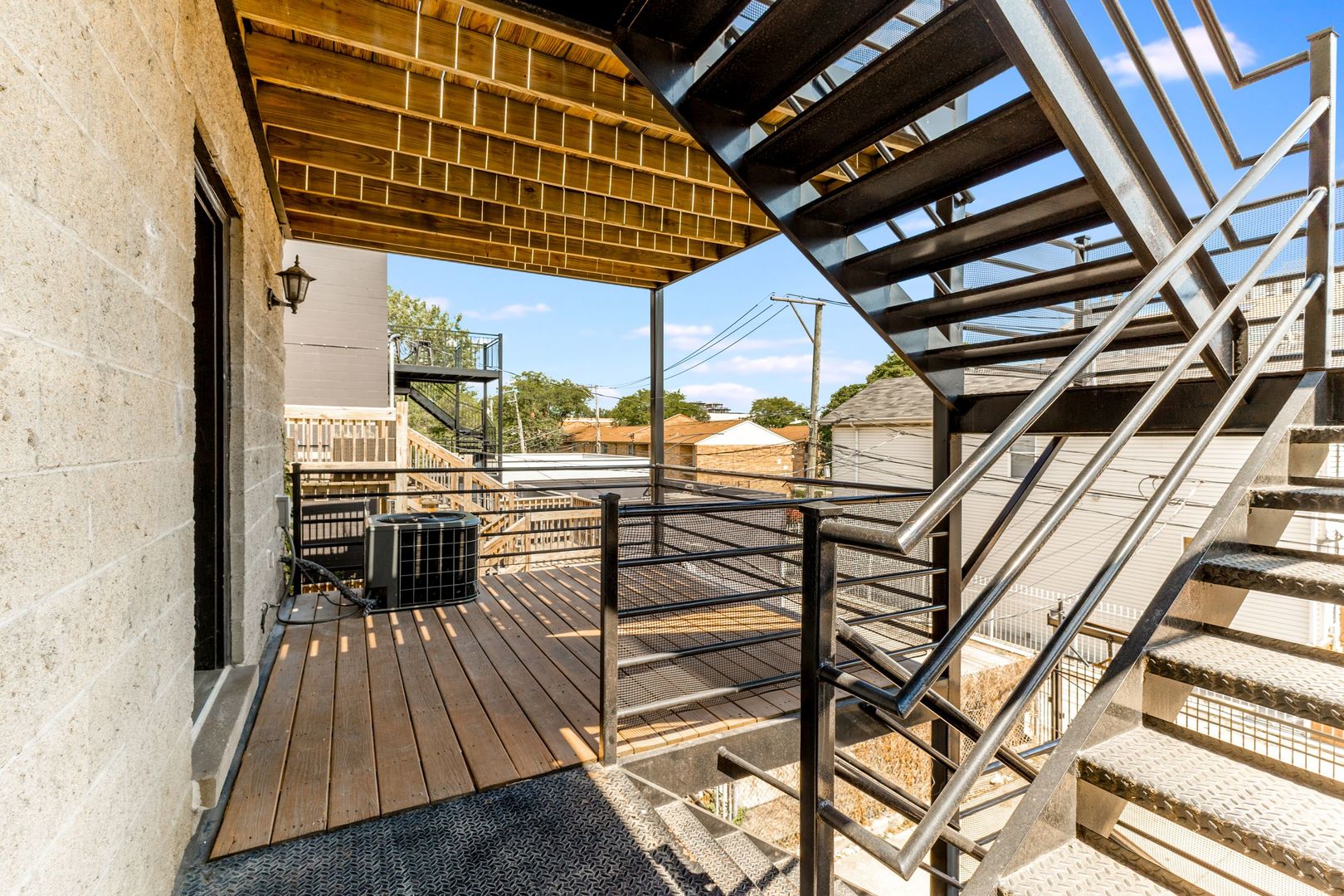 333 S Leavitt Street Unit: 2