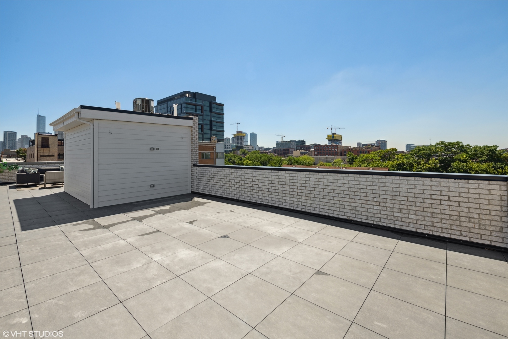 450 N Racine Avenue Unit: 2