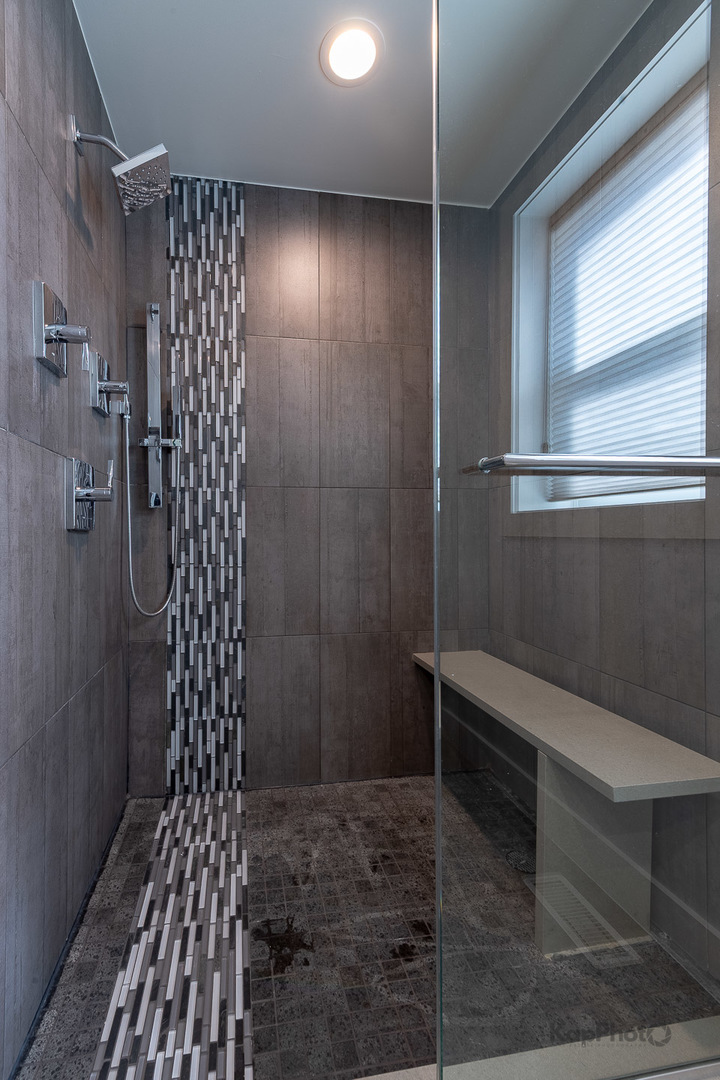 1146 W Hubbard Street Unit: 1E