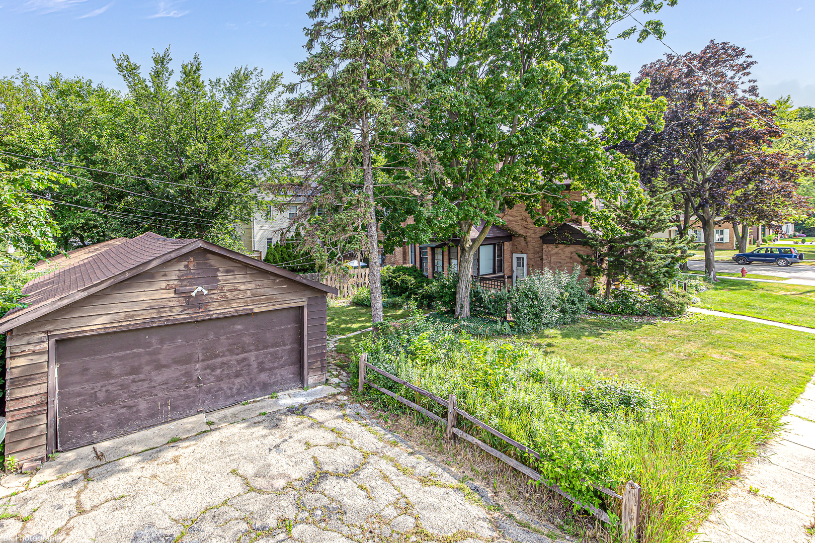 3810 W North Shore Avenue