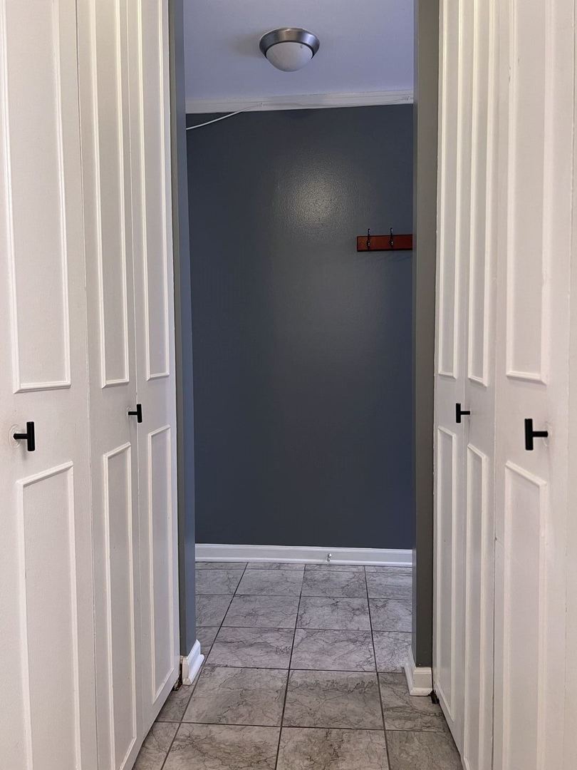 2600 N Hampden Court Unit: D4