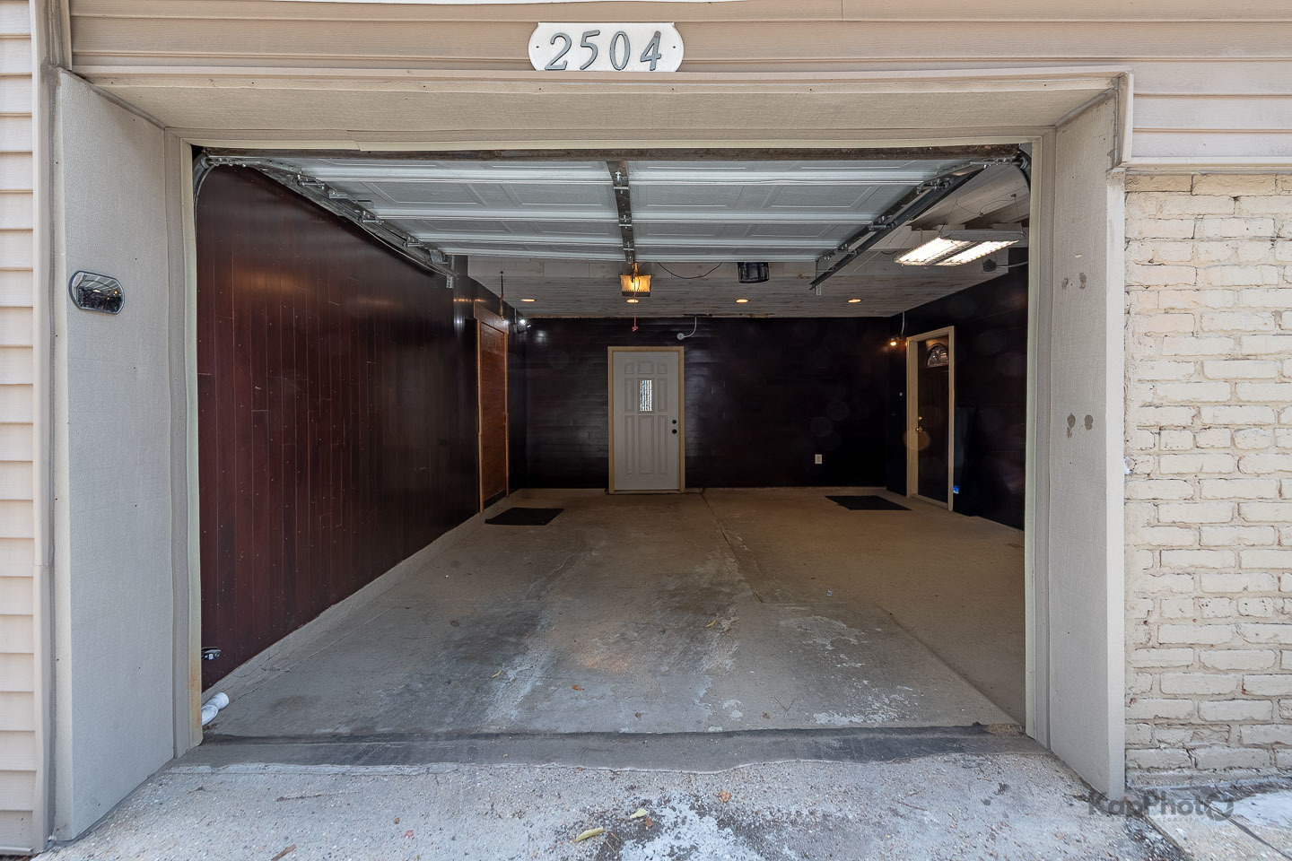 2504 S Blue Island Avenue Unit: BR