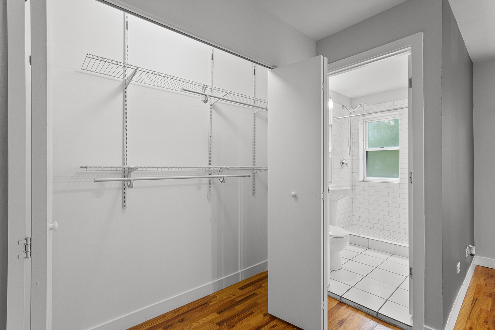 7450 N Greenview Avenue Unit: 74