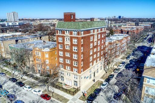 7450 N Greenview Avenue Unit: 74