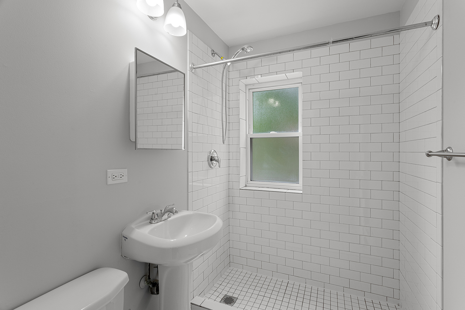 7450 N Greenview Avenue Unit: 74