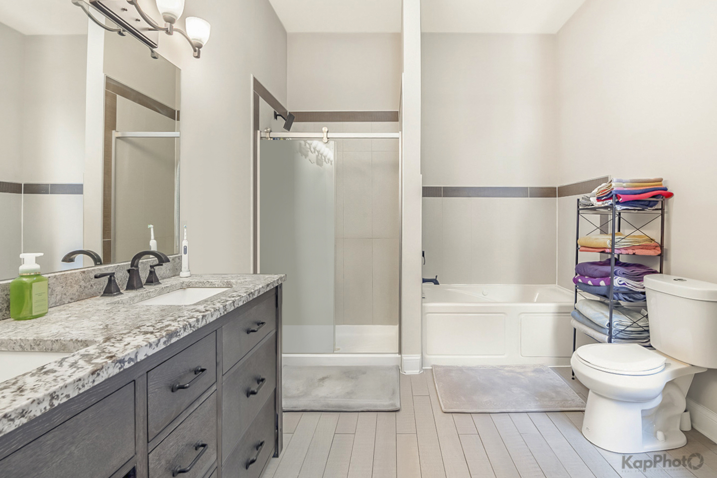 4520 S King Drive Unit: 4B