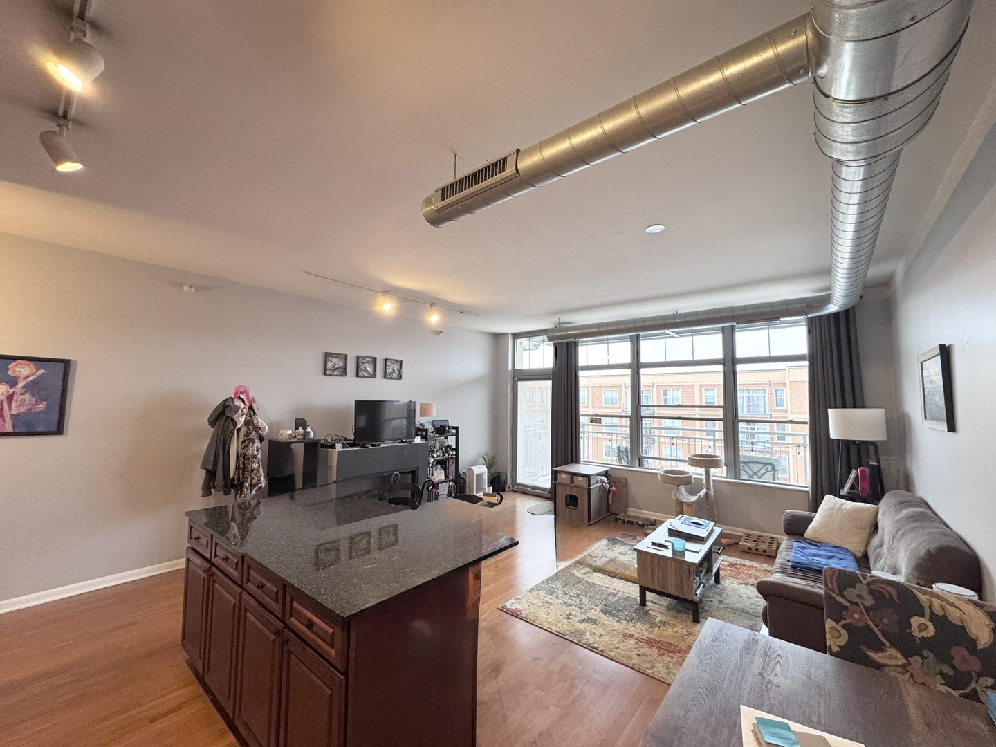 1200 W Monroe Street Unit: 516