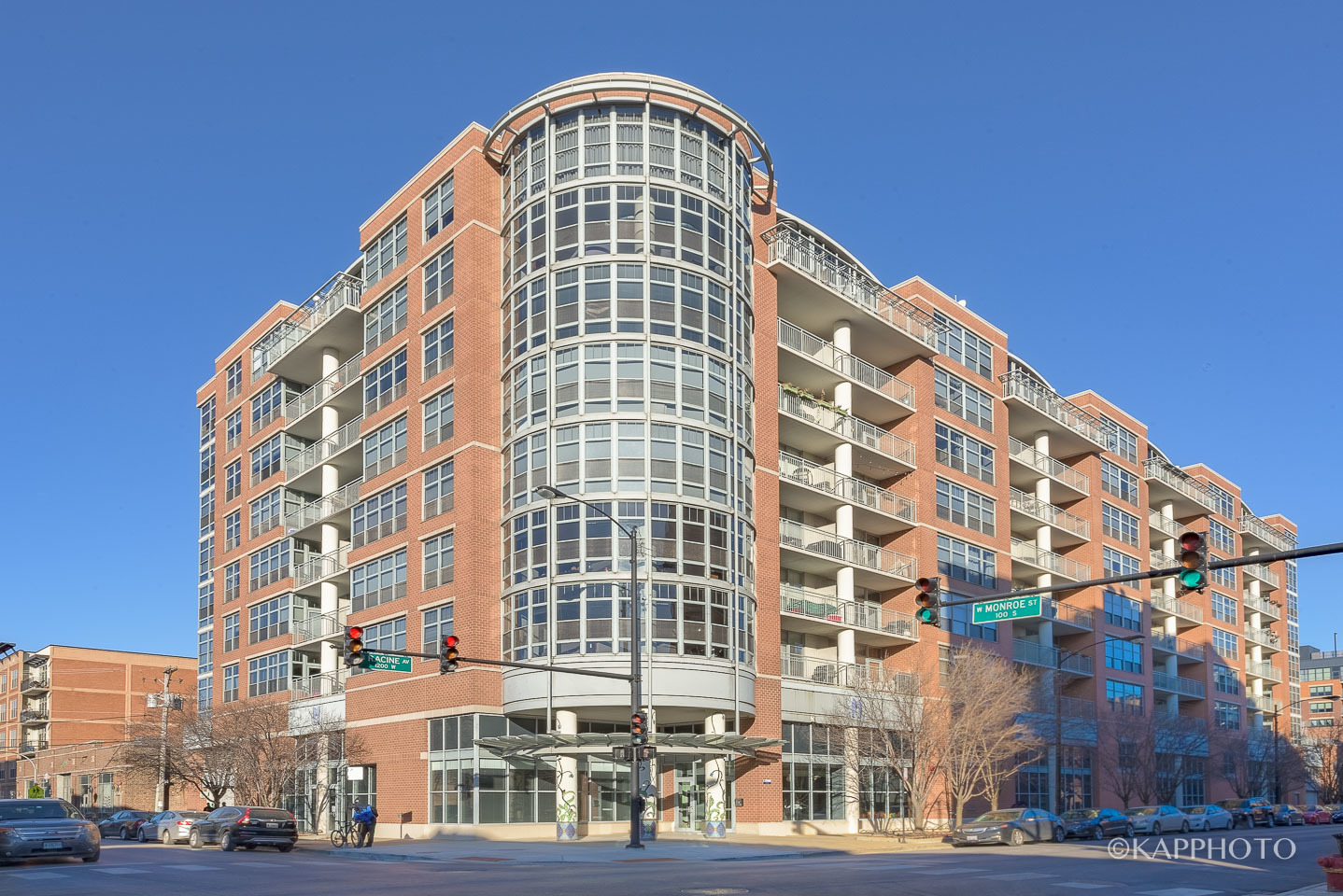 1200 W Monroe Street Unit: 516