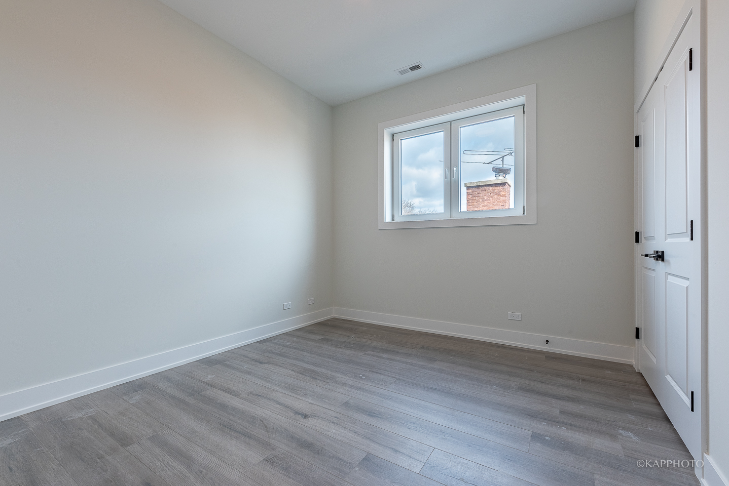 4021 N Keystone Avenue Unit: 3N